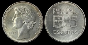  Portugalia, 25 Escudos, KM 607